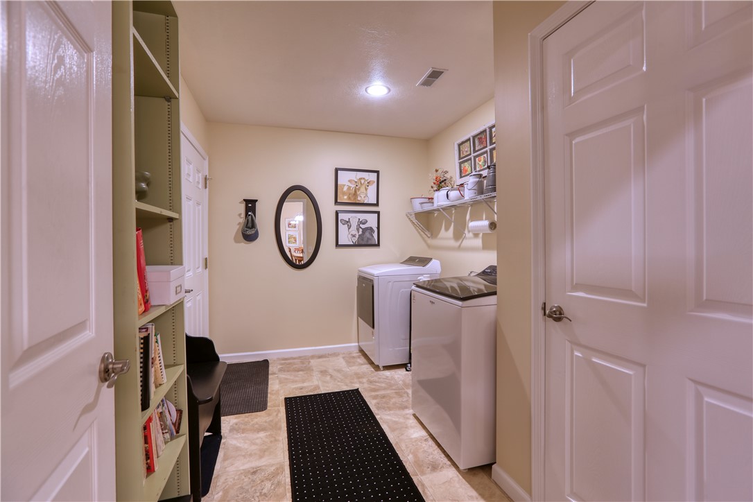 Chippewa Twp, Pennsylvania 15010, United States, 3 Bedrooms Bedrooms, ,2 BathroomsBathrooms,Residential,Active,229780