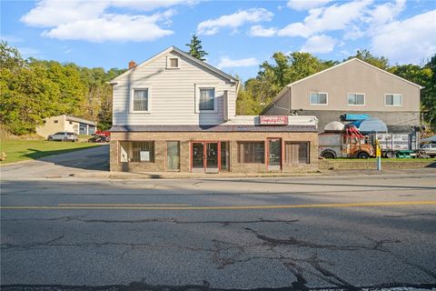 Photo of 3269 Library Rd, Pittsburgh, PA 15234 (MLS # 1724450)