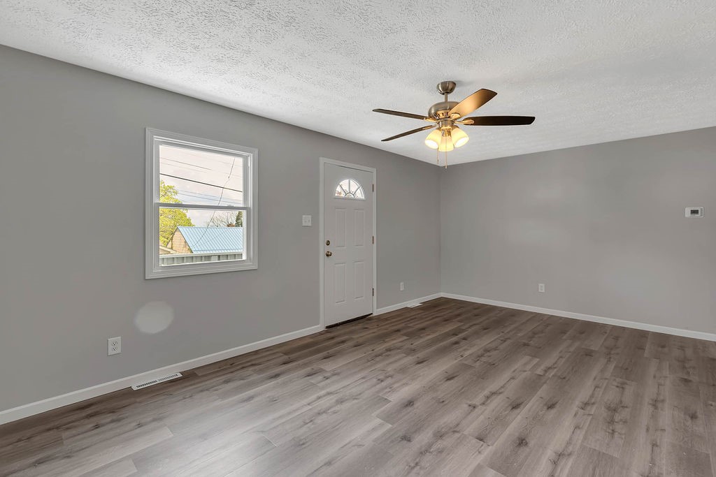 1613 16th Ave Ave, Beaver Falls, Pennsylvania image 5