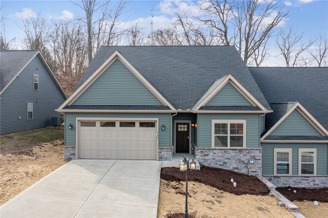 105 Hemingway Lane Ln, Coraopolis, Pennsylvania image 1