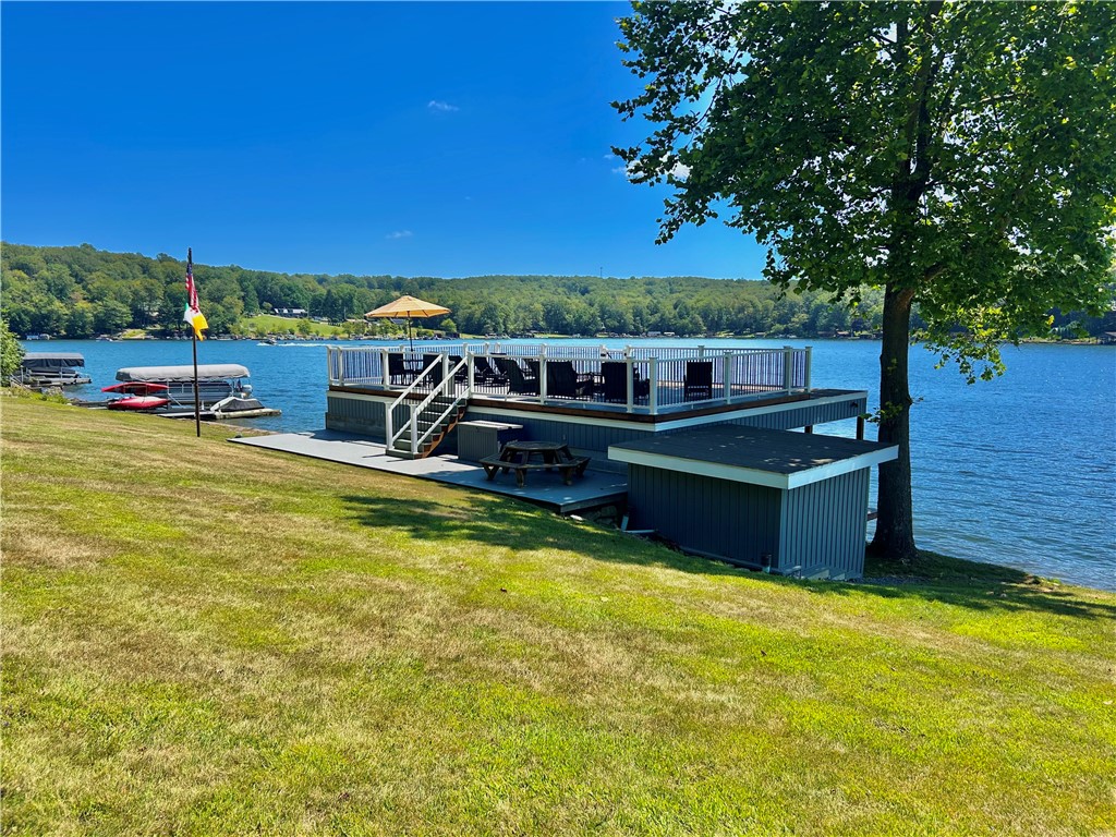 1435 Peninsula Dr