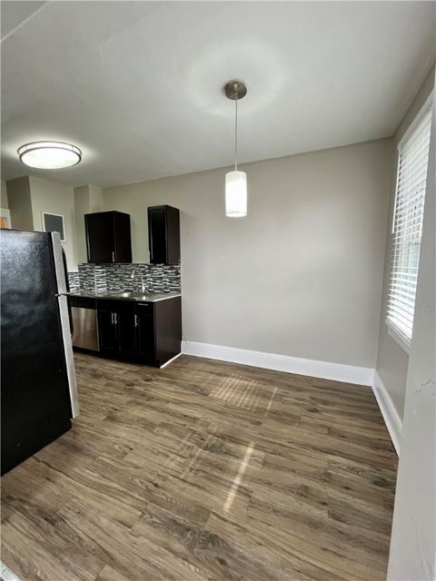 Photo of 2123 Shady Ave, Pittsburgh, PA 15217 (MLS # 1733643)