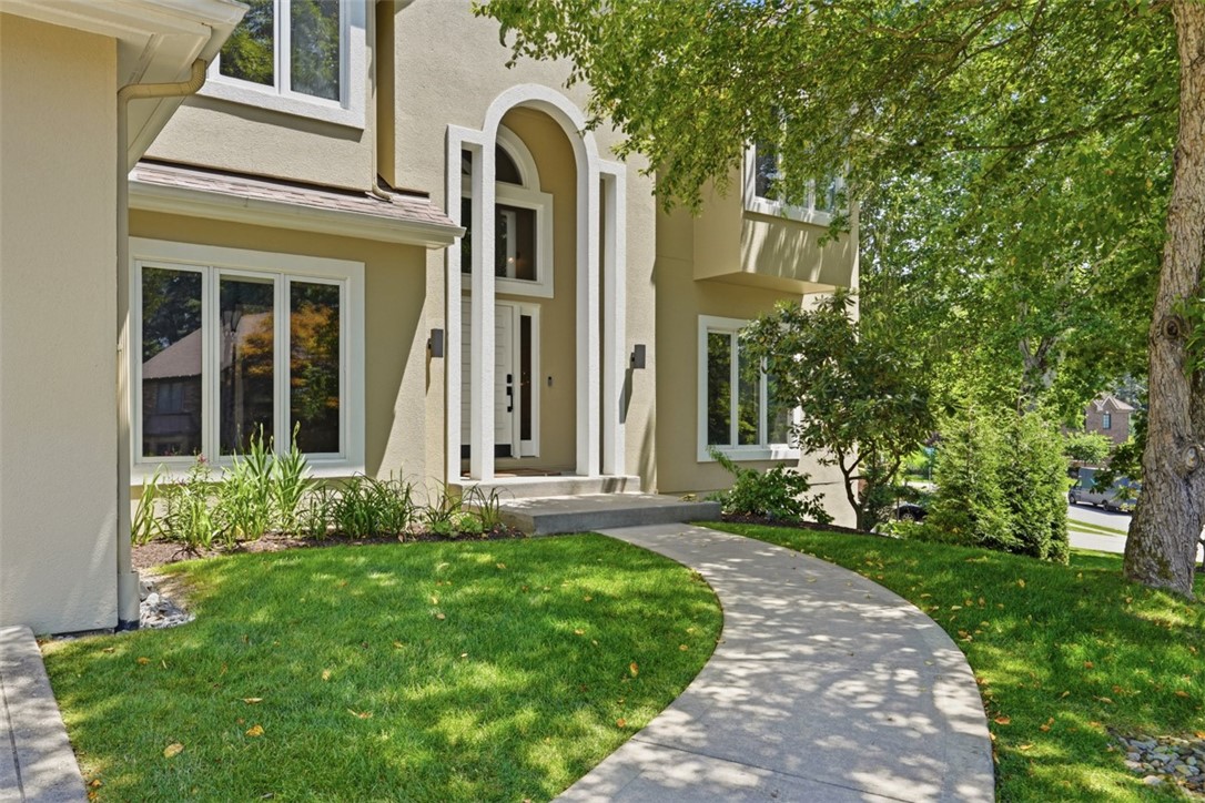 10489 Olde Villa Drive