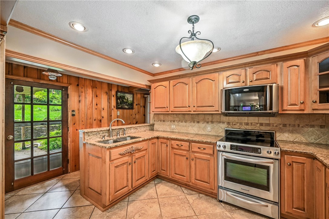 Delaware Twp, Pennsylvania 16154, United States, 3 Bedrooms Bedrooms, ,3 BathroomsBathrooms,Residential,Active,150180