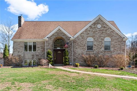 Photo of 6618 Willem Dr, Finleyville, PA 15332 (MLS # 1743274)