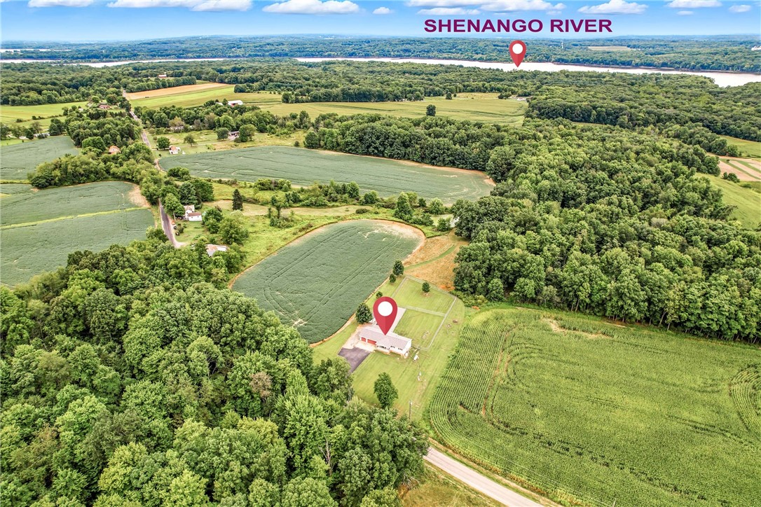 Clark Boro, Pennsylvania 16150, United States, 3 Bedrooms Bedrooms, ,2 BathroomsBathrooms,Residential,Contingent,196454