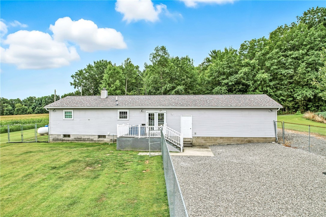 Clark Boro, Pennsylvania 16150, United States, 3 Bedrooms Bedrooms, ,2 BathroomsBathrooms,Residential,Contingent,196454