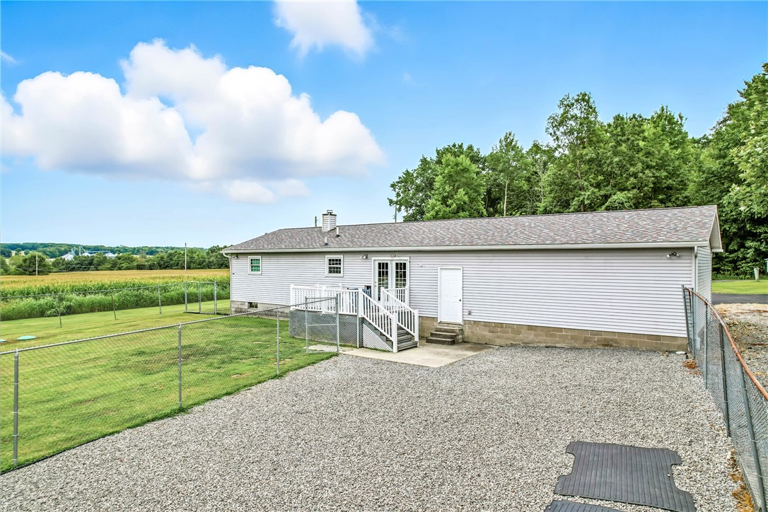 Clark Boro, Pennsylvania 16150, United States, 3 Bedrooms Bedrooms, ,2 BathroomsBathrooms,Residential,Contingent,196454