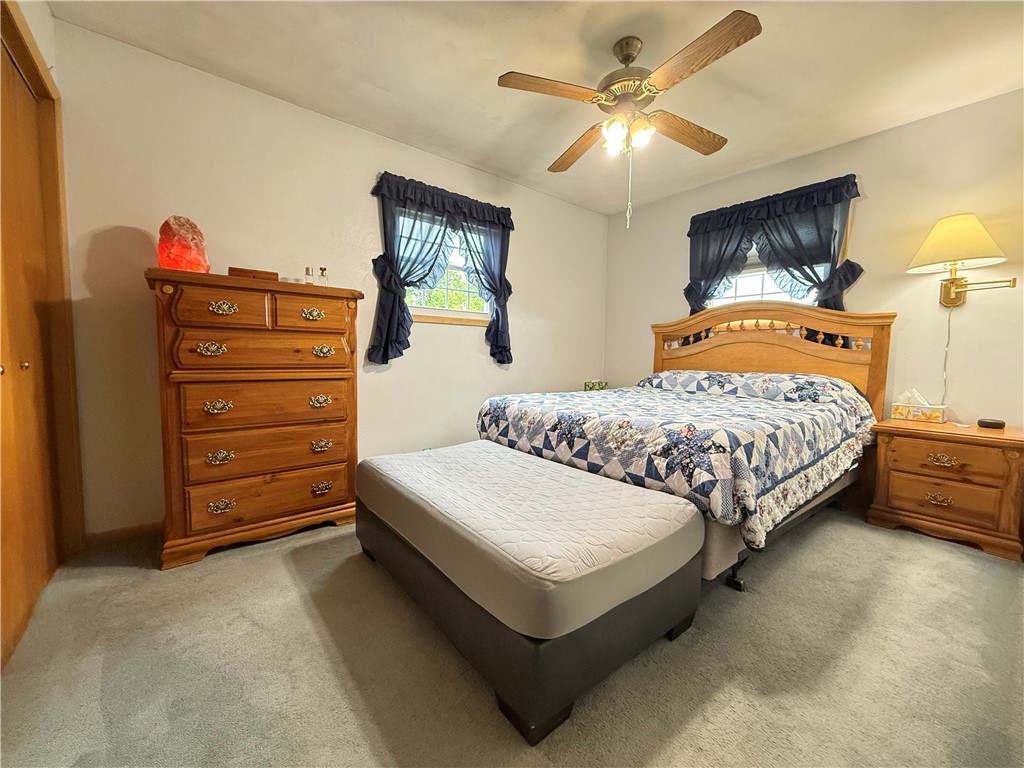 Clark Boro, Pennsylvania 16150, United States, 3 Bedrooms Bedrooms, ,2 BathroomsBathrooms,Residential,Contingent,196454