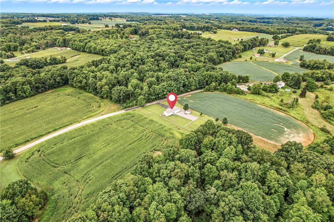 Clark Boro, Pennsylvania 16150, United States, 3 Bedrooms Bedrooms, ,2 BathroomsBathrooms,Residential,Contingent,196454