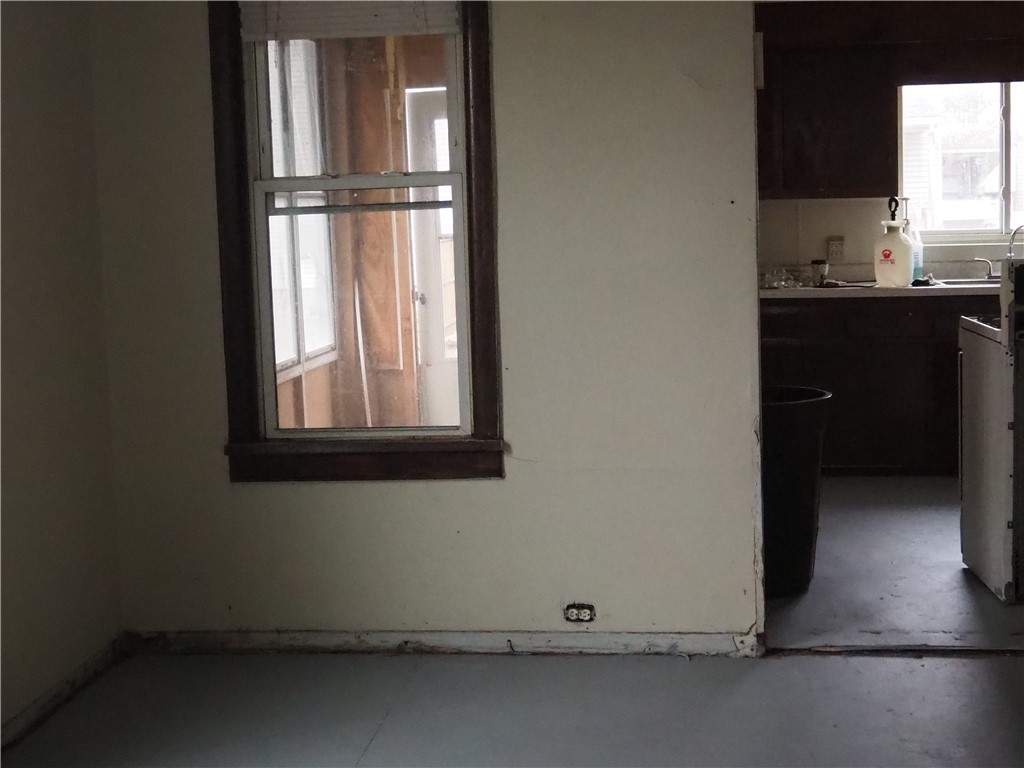 City Of But SW, Pennsylvania 16001, United States, ,Residential,Active,10386