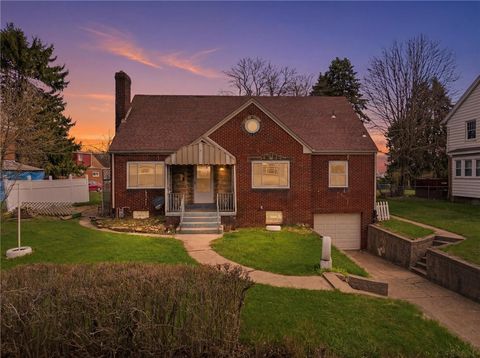 Photo of 3111 Willett Rd, Pittsburgh, PA 15227 (MLS # 1746174)
