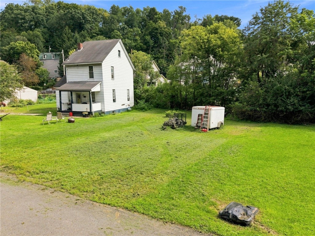 223 Lexington Ct