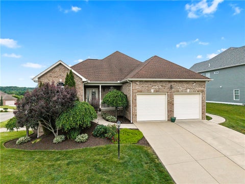 Photo of 101 Quaker Ridge Ct, Beaver, PA 15009 (MLS # 1759623)