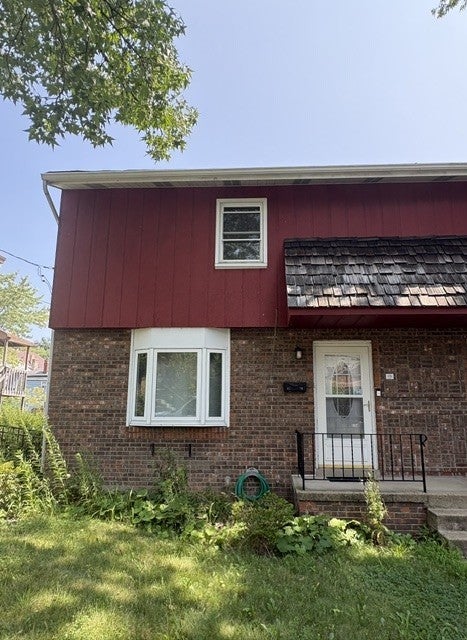 Condo For Rent - 1516 Cumberland St St<br/> Crafton Heights, PA 15205