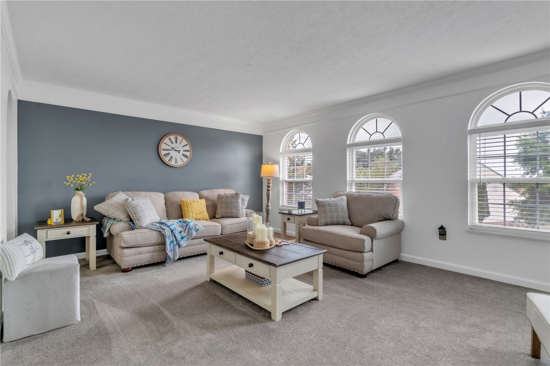 Cranberry Twp, Pennsylvania 16066, United States, 4 Bedrooms Bedrooms, ,3 BathroomsBathrooms,Residential,Active,183099