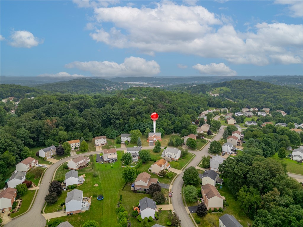 Cranberry Twp, Pennsylvania 16066, United States, 4 Bedrooms Bedrooms, ,3 BathroomsBathrooms,Residential,Active,183099