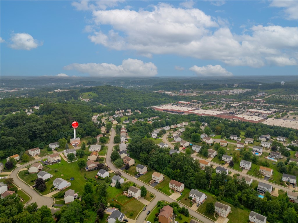 Cranberry Twp, Pennsylvania 16066, United States, 4 Bedrooms Bedrooms, ,3 BathroomsBathrooms,Residential,Active,183099