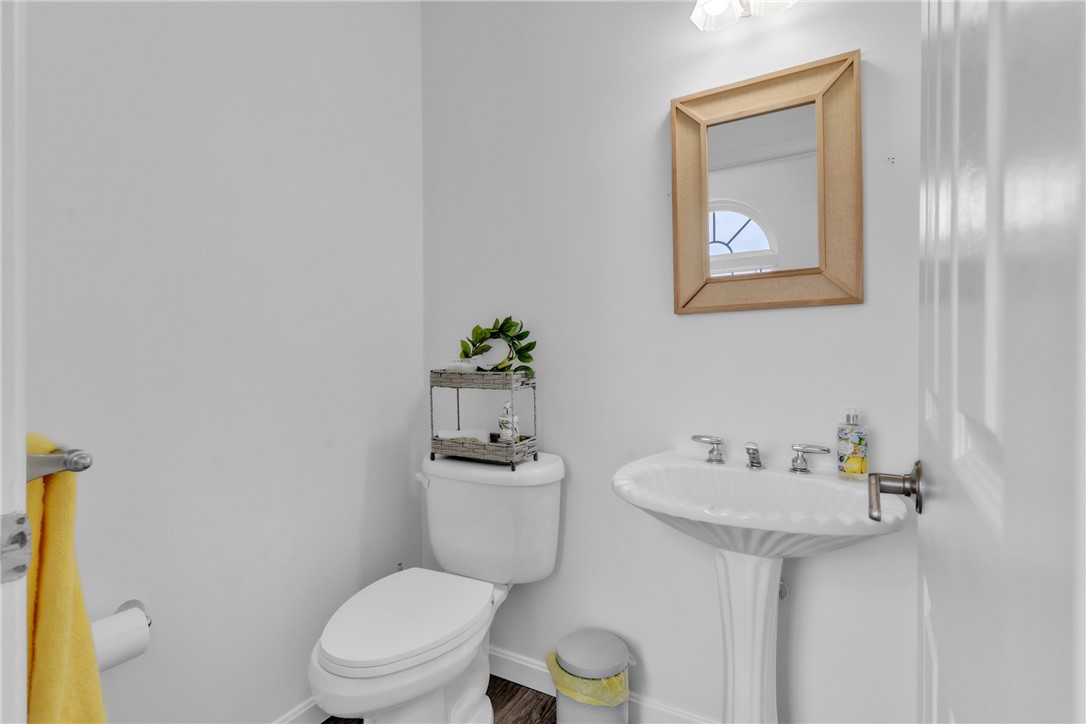 Cranberry Twp, Pennsylvania 16066, United States, 4 Bedrooms Bedrooms, ,3 BathroomsBathrooms,Residential,Active,183099