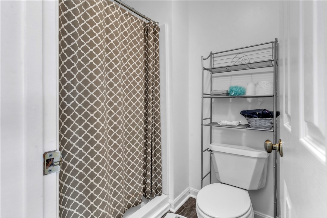 Cranberry Twp, Pennsylvania 16066, United States, 4 Bedrooms Bedrooms, ,3 BathroomsBathrooms,Residential,Active,183099