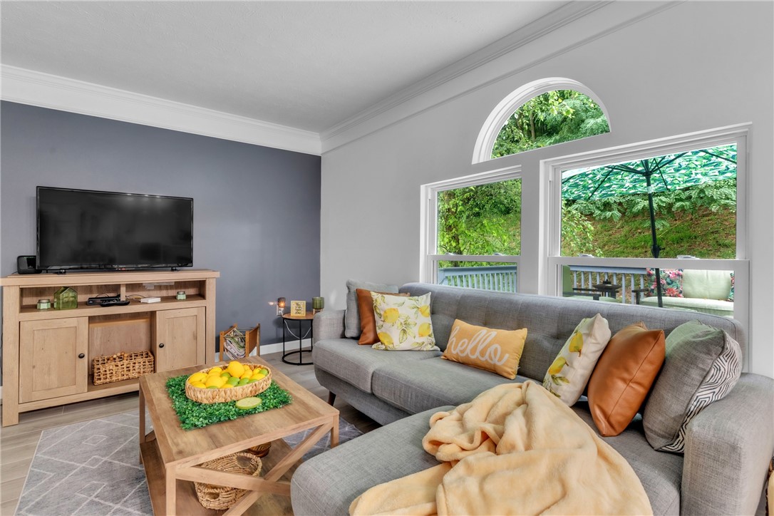 Cranberry Twp, Pennsylvania 16066, United States, 4 Bedrooms Bedrooms, ,3 BathroomsBathrooms,Residential,Active,183099