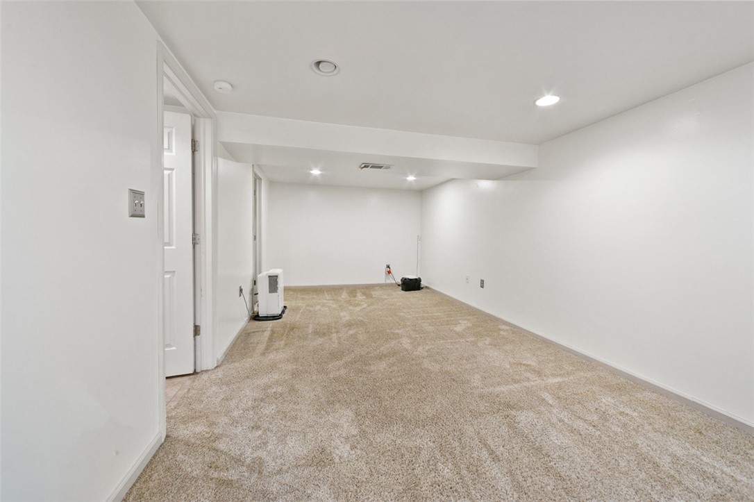 Plum Boro, Pennsylvania 15239, United States, 3 Bedrooms Bedrooms, ,2 BathroomsBathrooms,Residential,Active,134820