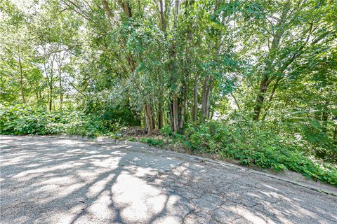 Lots 12-14 Ross Ave New Kensington PA 15068