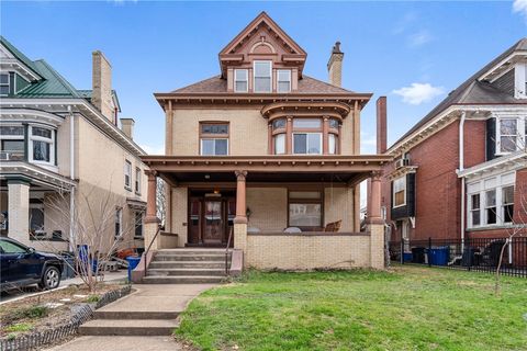 Photo of 922 Jancey St, Pittsburgh, PA 15206 (MLS # 1743758)
