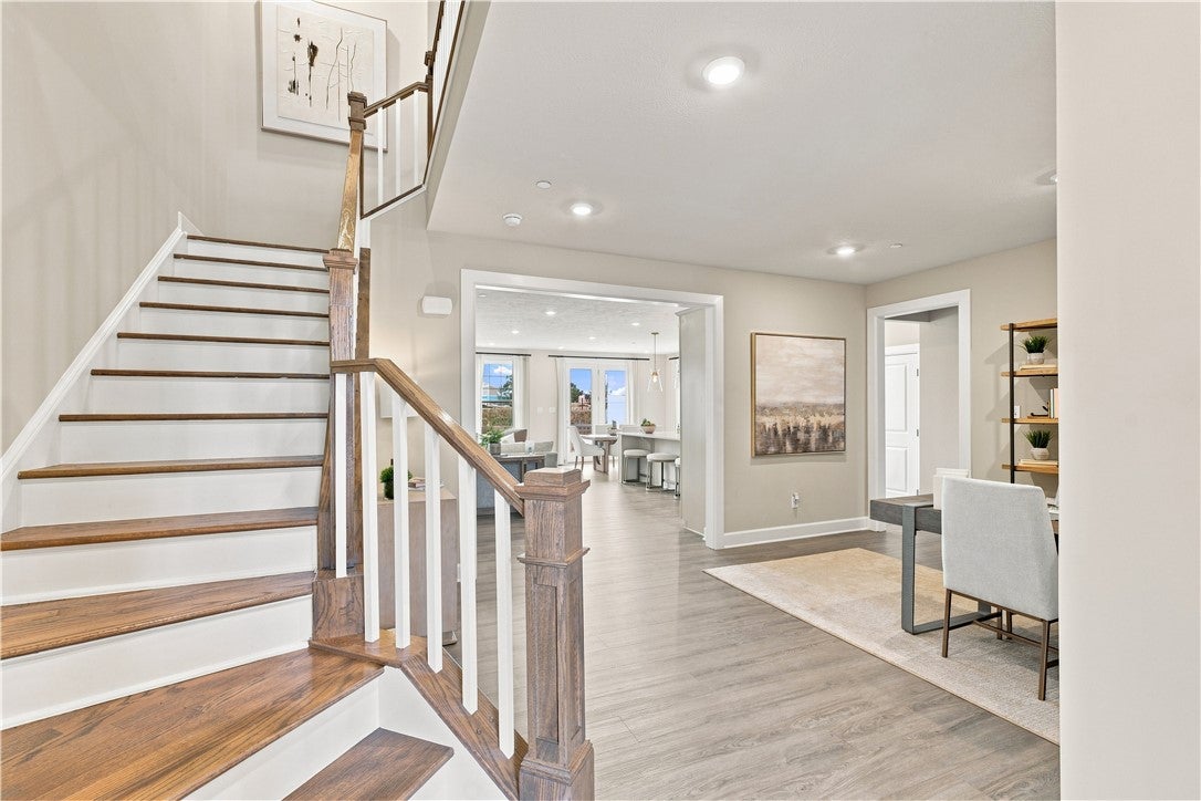 110 Hollow Oak Dr