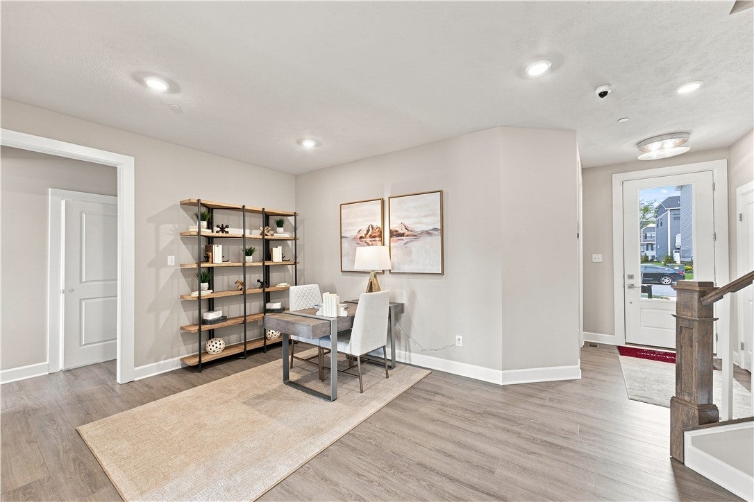 110 Hollow Oak Dr