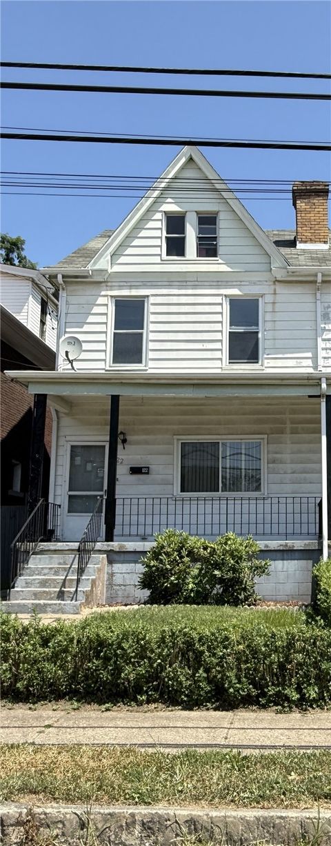 Photo of 122 Greydon Ave, Mc Kees Rocks, PA 15136 (MLS # 1748723)