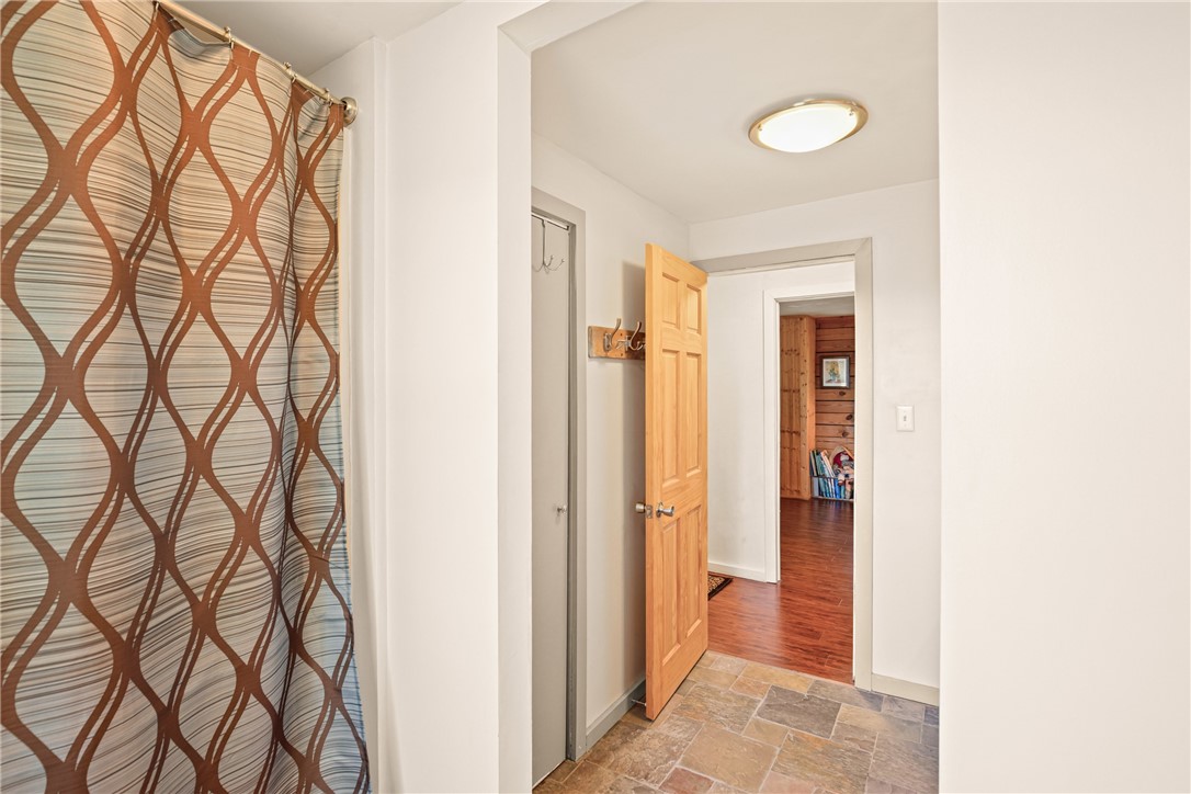 Stonycreek Twp, Pennsylvania 15530, United States, 4 Bedrooms Bedrooms, ,2 BathroomsBathrooms,Residential,Active,223512