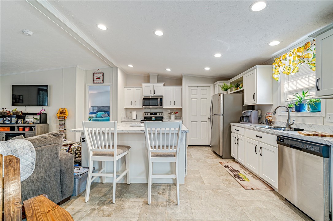 Donegal - Wml, Pennsylvania 15628, United States, 3 Bedrooms Bedrooms, ,2 BathroomsBathrooms,Residential,Pending,42536