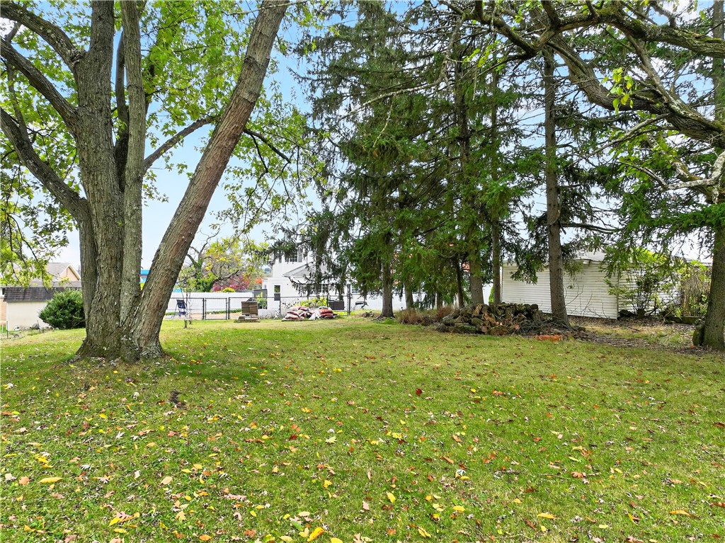 West Mifflin, Pennsylvania 15122, United States, 3 Bedrooms Bedrooms, ,3 BathroomsBathrooms,Residential,Active,234511