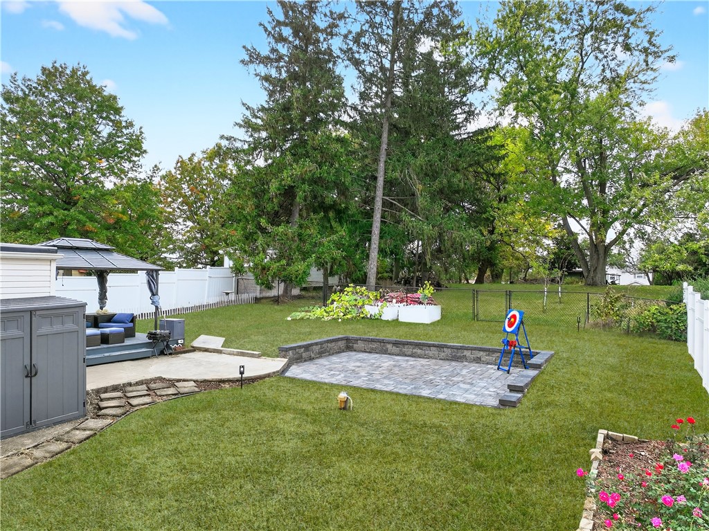 West Mifflin, Pennsylvania 15122, United States, 3 Bedrooms Bedrooms, ,3 BathroomsBathrooms,Residential,Active,234511