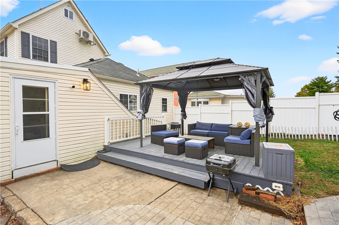 West Mifflin, Pennsylvania 15122, United States, 3 Bedrooms Bedrooms, ,3 BathroomsBathrooms,Residential,Active,234511