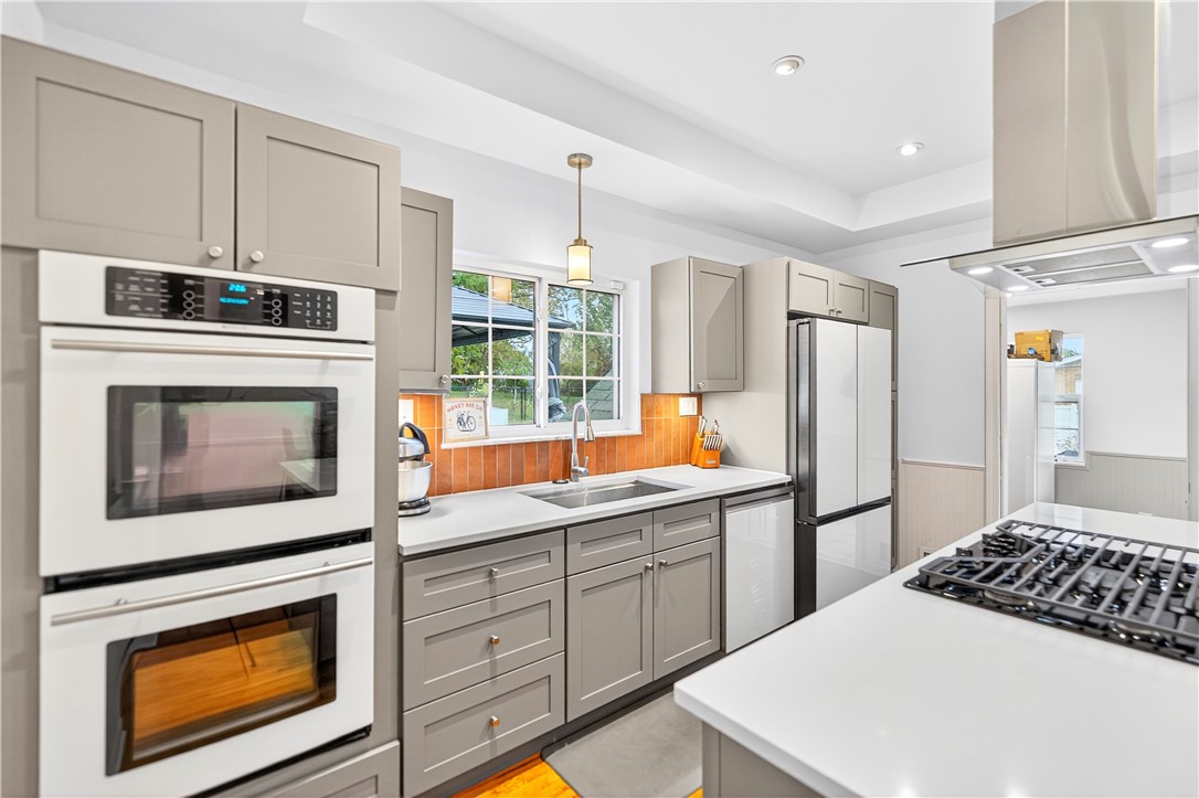 West Mifflin, Pennsylvania 15122, United States, 3 Bedrooms Bedrooms, ,3 BathroomsBathrooms,Residential,Active,234511