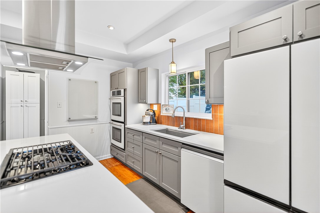 West Mifflin, Pennsylvania 15122, United States, 3 Bedrooms Bedrooms, ,3 BathroomsBathrooms,Residential,Active,234511