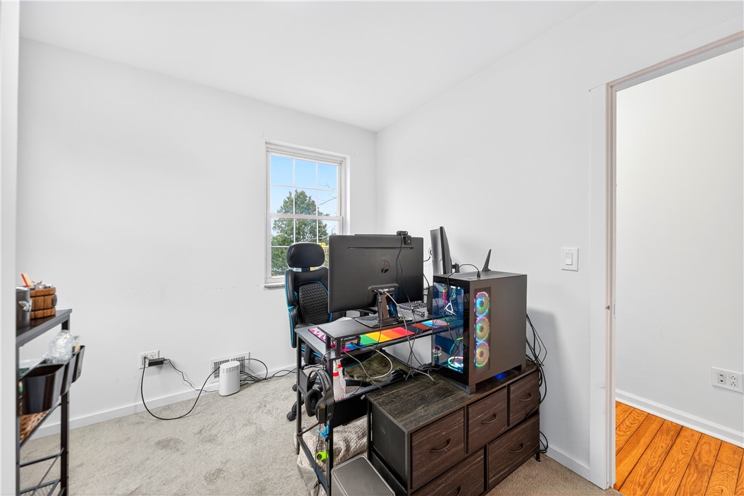 West Mifflin, Pennsylvania 15122, United States, 3 Bedrooms Bedrooms, ,3 BathroomsBathrooms,Residential,Active,234511