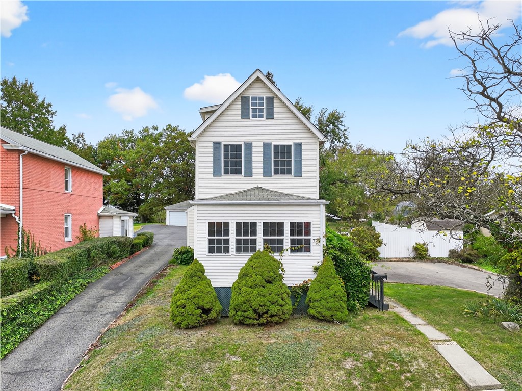 West Mifflin, Pennsylvania 15122, United States, 3 Bedrooms Bedrooms, ,3 BathroomsBathrooms,Residential,Active,234511 West Mifflin, Pennsylvania 15122, United States, 3 Bedrooms Bedrooms, ,3 BathroomsBathrooms,Residential,Active,234511