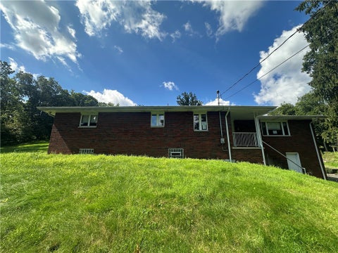 Homes For Sale - 353 Slaughter Hollow Rd Rd<br/> Sewickley Twp, PA 15642