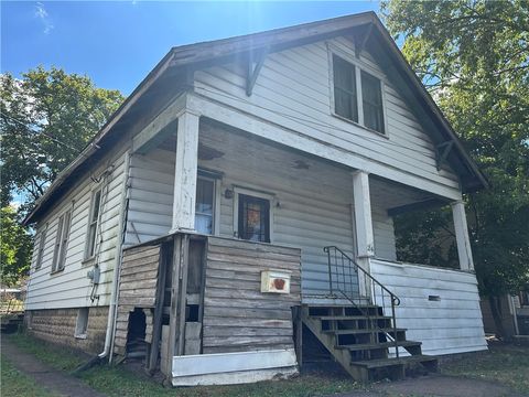 24 Herman St Uniontown PA 15401