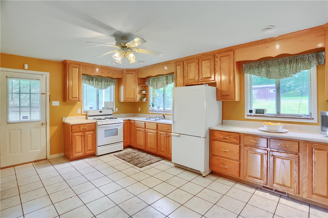 Mars Boro, Pennsylvania 16046, United States, 2 Bedrooms Bedrooms, ,1 BathroomBathrooms,Residential,Active,172741