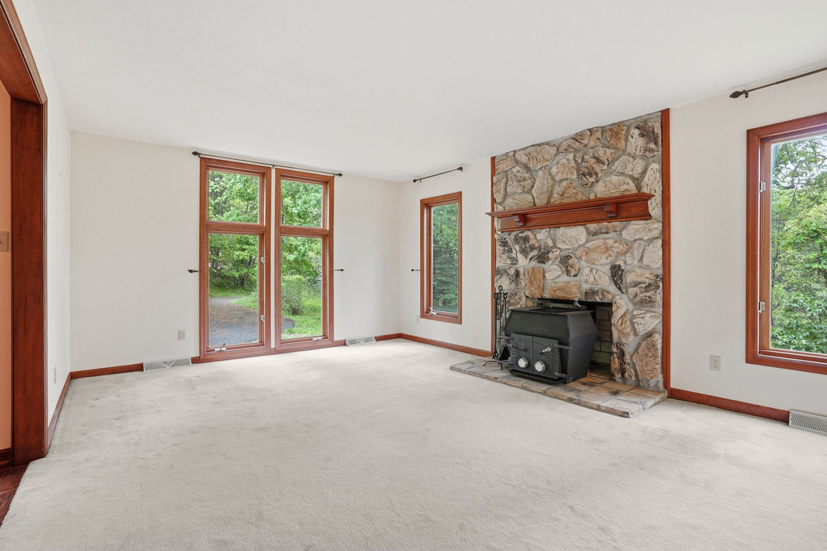 133 Old Quarry Dr