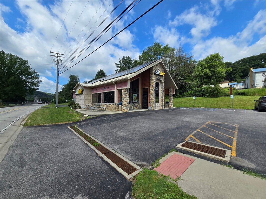 Photo 1 of 10 — 945 Broad St, New Bethlehem, PA 16242