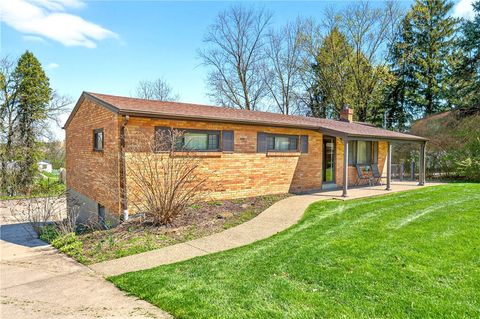 43 Kenridge Dr. Kennedy Twp PA 15136