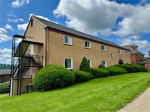 Photo for 464 Walnut Street