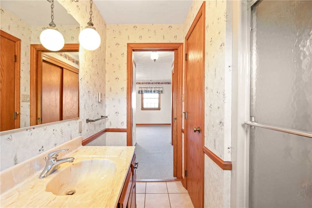 Somerset Twp, Pennsylvania 15501, United States, 5 Bedrooms Bedrooms, ,4 BathroomsBathrooms,Residential,Active,177897