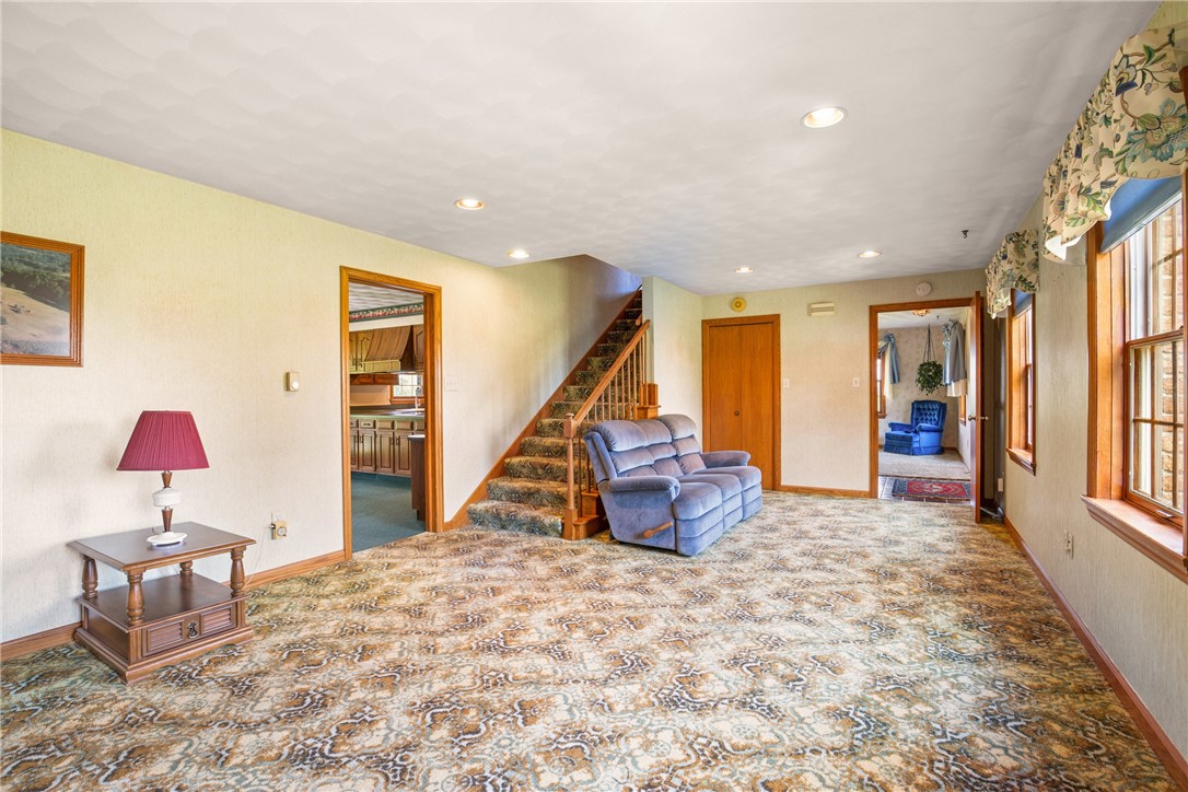 Somerset Twp, Pennsylvania 15501, United States, 5 Bedrooms Bedrooms, ,4 BathroomsBathrooms,Residential,Active,177897