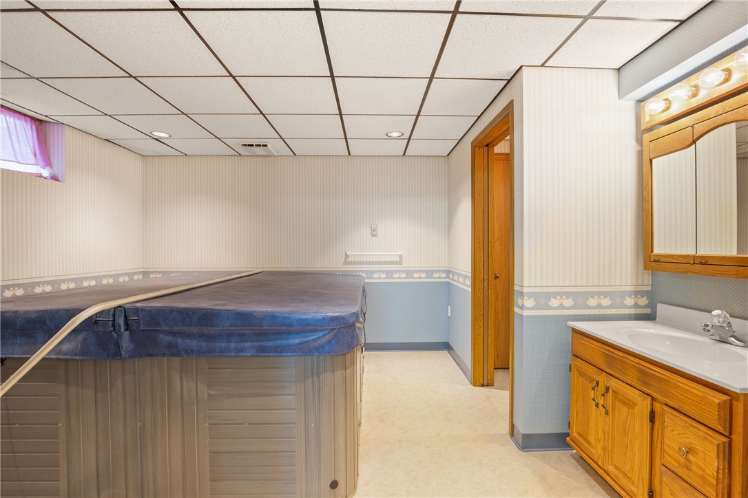 Somerset Twp, Pennsylvania 15501, United States, 5 Bedrooms Bedrooms, ,4 BathroomsBathrooms,Residential,Active,177897